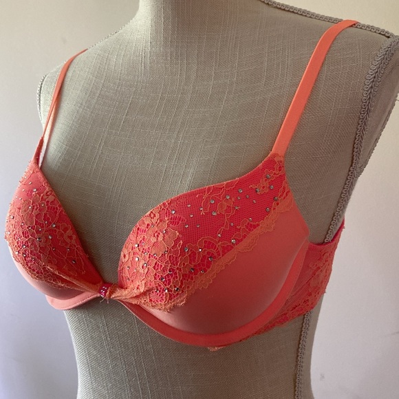 Victoria Secret Padded Demi Buste Coussing pink with rhinestones bra size 34B - Picture 4 of 16